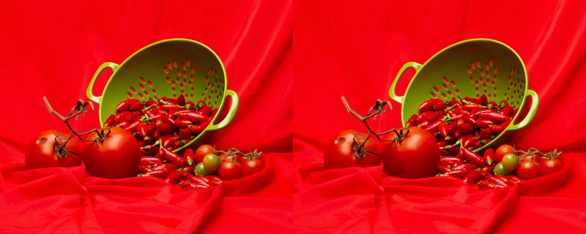 Chillies and Tomatoes 3D - Parallel